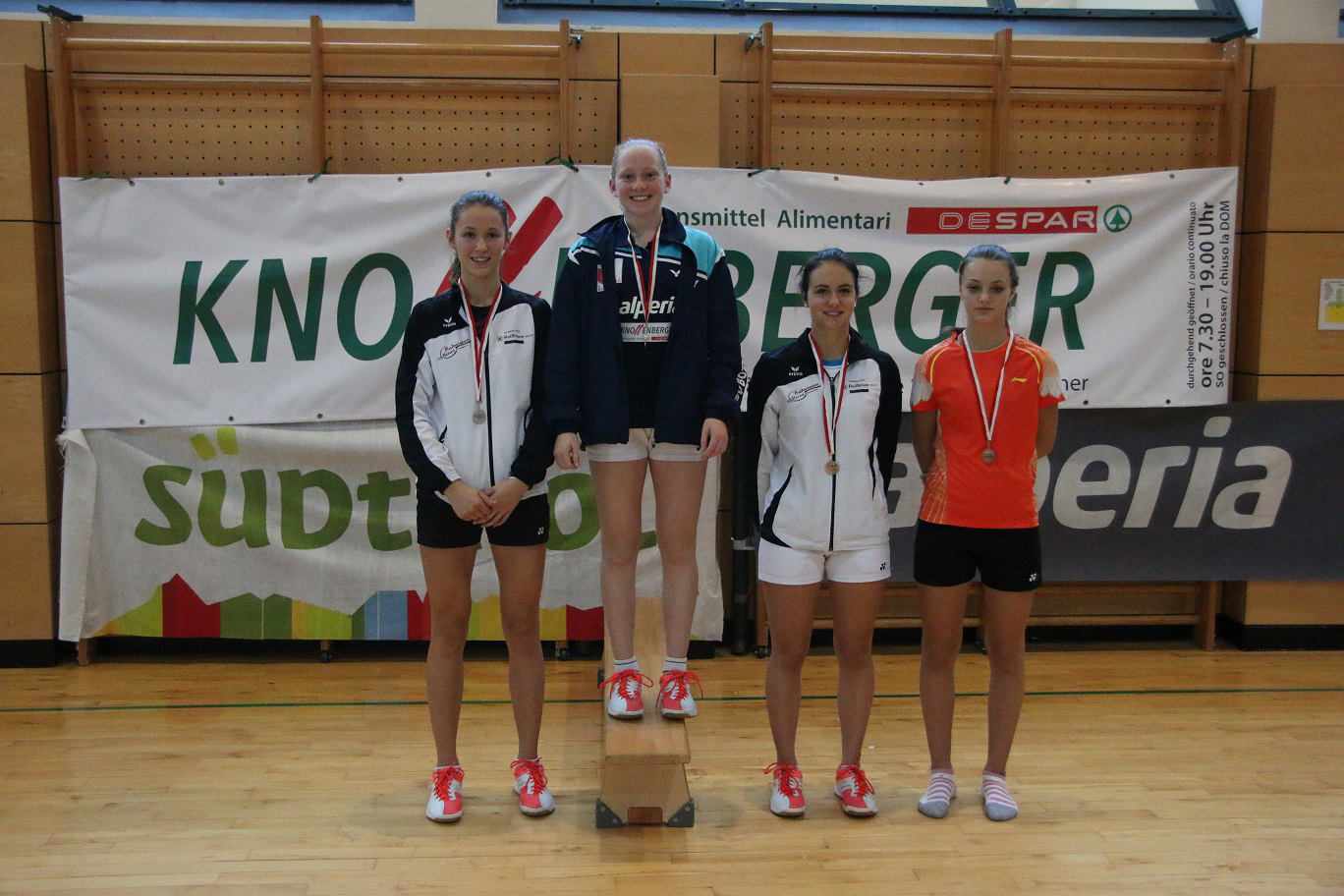 Premiazione u17 SF Bauzanminton 2016